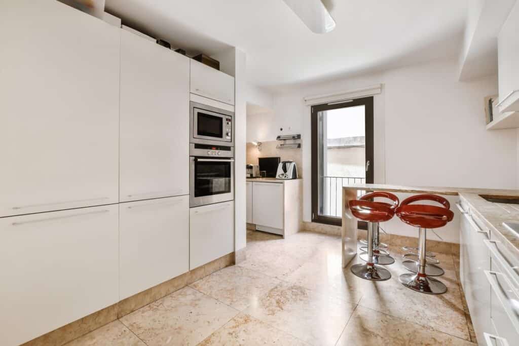 chaises de cuisine choisir pour optimiser espace